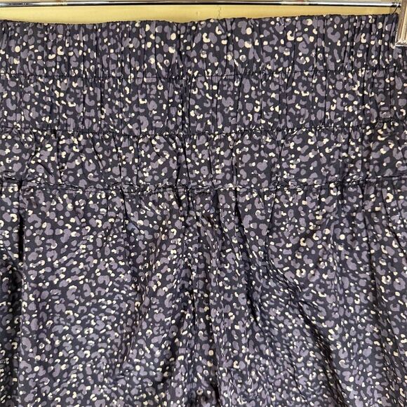 Free People FP‎ Movement The Way Home Printed Women's Animal Lined Shorts Size S - Picture 2 of 5
